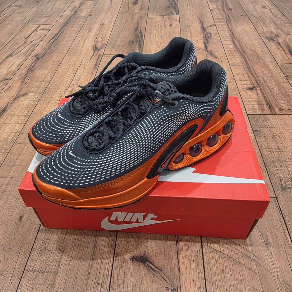 BRAND NEW NIKE AIR MAX DN QS MENS SIZE 10